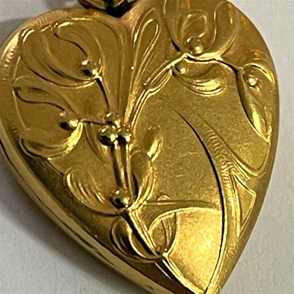 Engraved heart Pendant-Vintageonline-Vintage Online