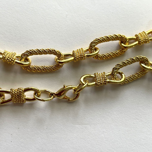 1980's Whare house Stock Gold tone Chain Necklace-Vintageonline-Vintage Online