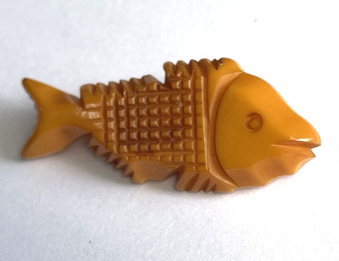 Bakelite Carved Fish Brooch-Vintageonline-Vintage Online