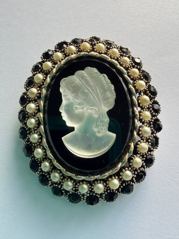 Cameo Vintage Brooch-Vintageonline-Vintage Online