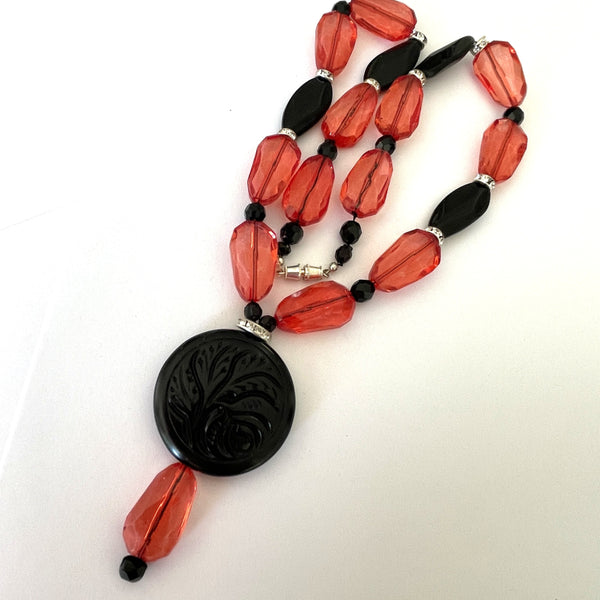 Carved Disc Acrylic Necklace-Vintageonline-Vintage Online