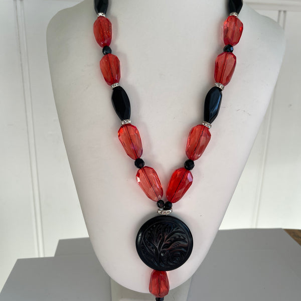 Carved Disc Acrylic Necklace-Vintageonline-Vintage Online