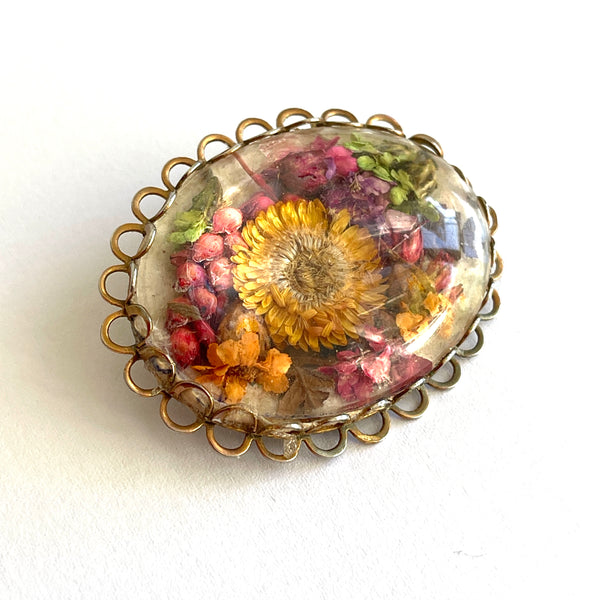 Dried Flowers Under Lucite Vintage Mid Century Brooch-Vintageonline-Vintage Online