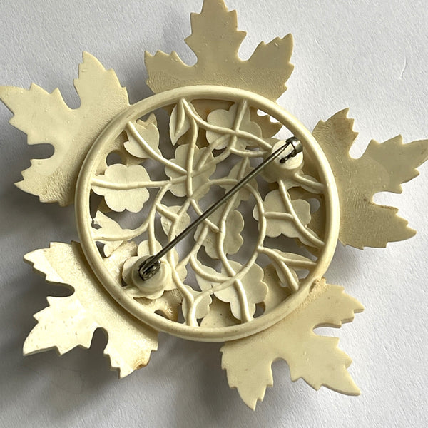 Early Plastic Mid Century Floral Leaf Brooch-Vintageonline-Vintage Online