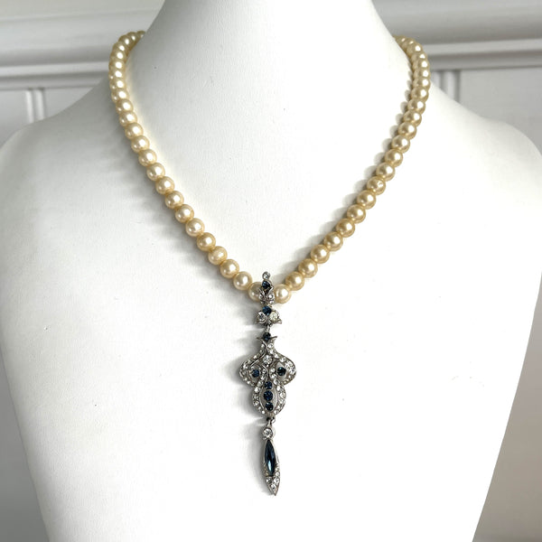 Elegant Pearl Strand With Rhinestone Drop-Vintageonline-Vintage Online