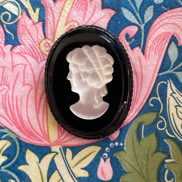 Glass Cameo Vintage 60's Brooch-Vintageonline-Vintage Online