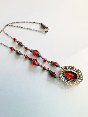 1930's Vintage Red Glass Art Deco Necklace