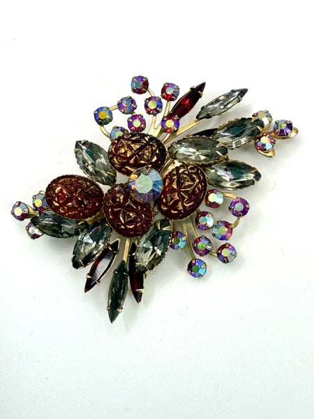 1950's Beau Jewels Carved Stone & Aurora Borealis Rhinestone Brooch & Earrings