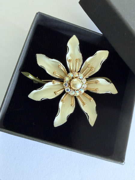 Lisner USA Mid Century Flower Power Rhinestone & Pearl Brooch-Lisner-Vintage Online
