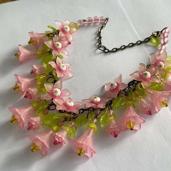 Pretty Floral Vintage Lucite Necklace-Vintageonline-Vintage Online