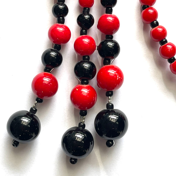 Red & Black Bead Lariat Necklace-Vintageonline-Vintage Online