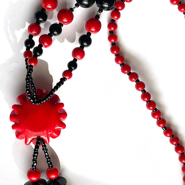 Red & Black Bead Lariat Necklace-Vintageonline-Vintage Online