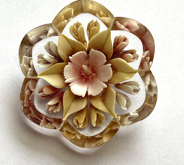 Reverse Carved Floral Lucite Vintage Brooch-Vintageonline-Vintage Online