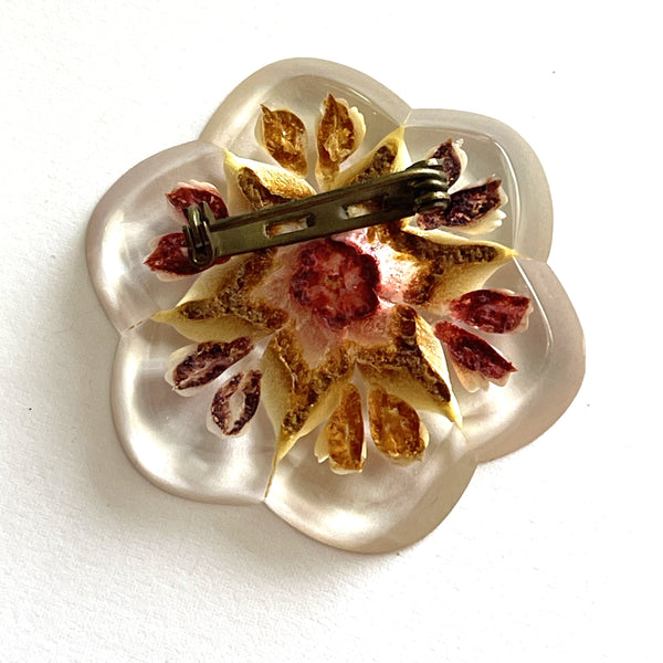 Reverse Carved Floral Lucite Vintage Brooch-Vintageonline-Vintage Online