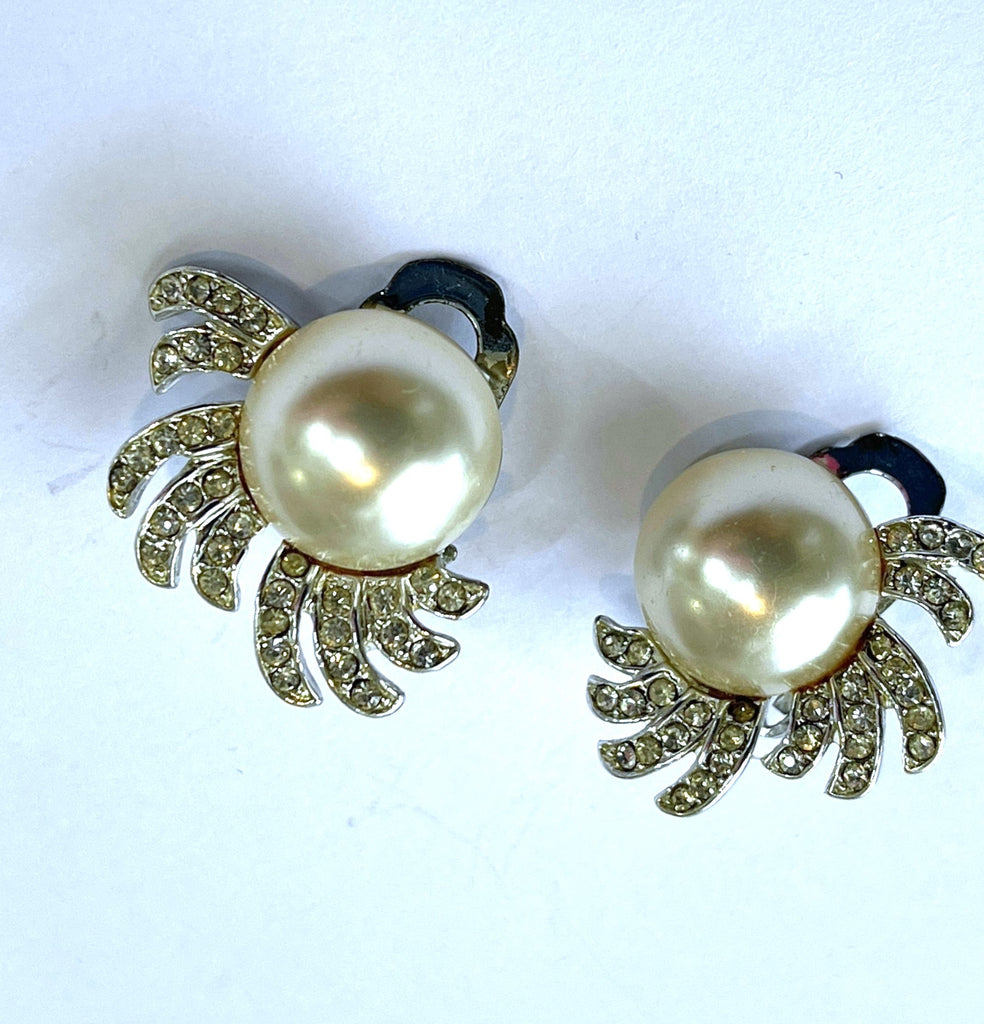 Richelieu earrings hotsell