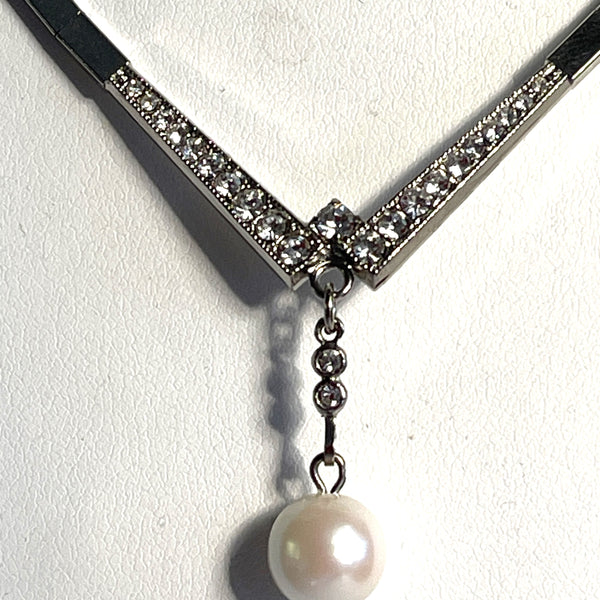 Silver tone solid chain with Rhinestones and Drop Pearl-Vintageonline-Vintage Online