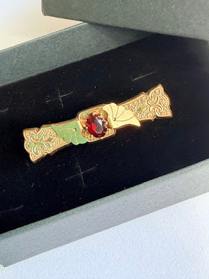 Victorian Garnet Faceted Gold tone Bar Brooch-Vintageonline-Vintage Online