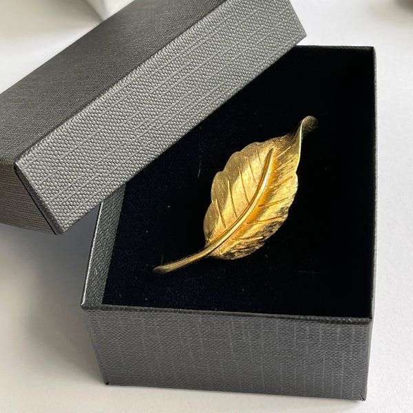 Vintage Avon Leaf Brooch-Vintage Online-Vintage Online