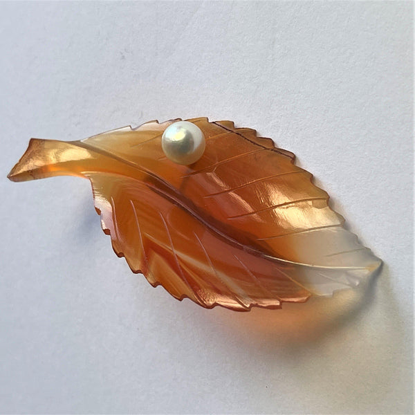 60's Lucite Leaf With Pearl Brooch-Vintageonline-Vintage Online