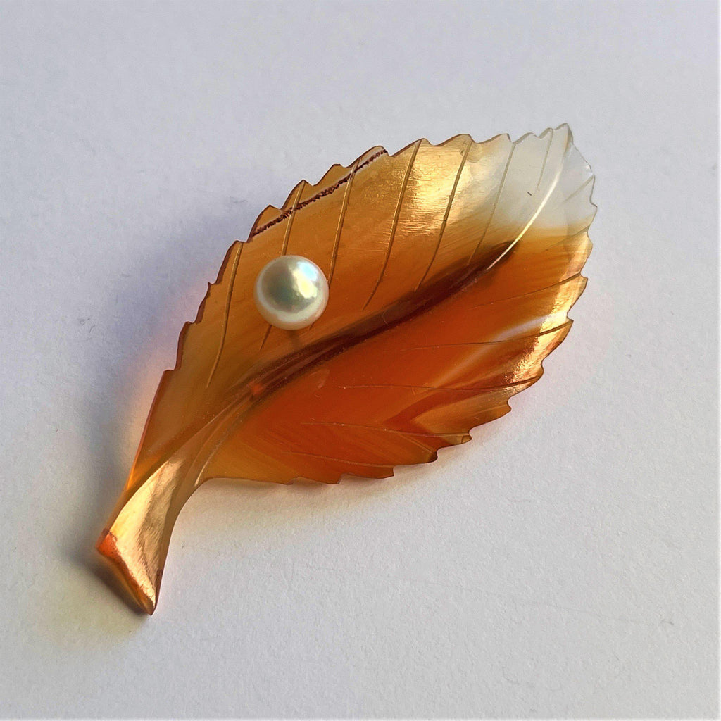 60's Lucite Leaf With Pearl Brooch-Vintageonline-Vintage Online