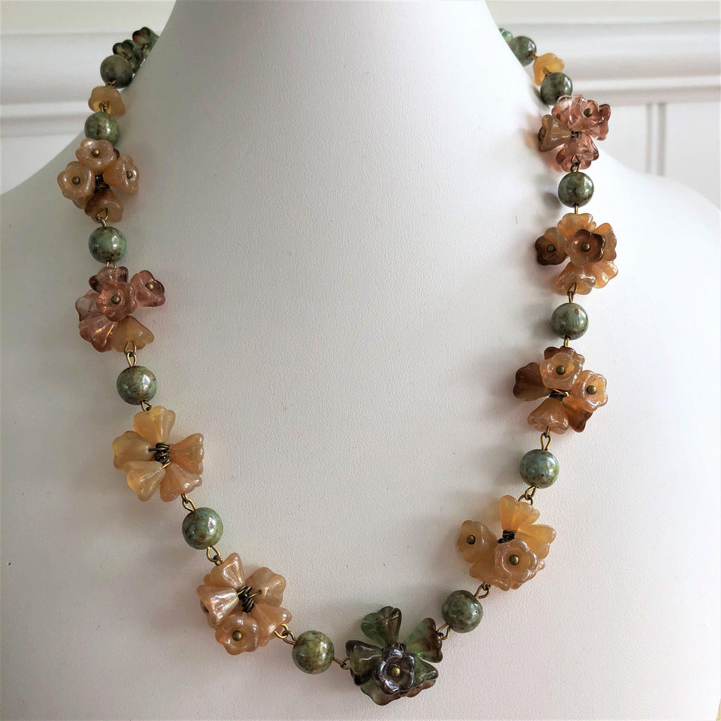 Art Deco Style Glass Flower Bead Necklace Vintageonline
