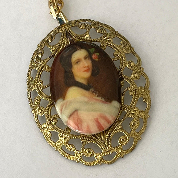 Cameo Lady Pendant-Vintageonline-Vintage Online