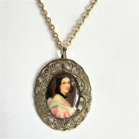Cameo Lady Pendant-Vintageonline-Vintage Online
