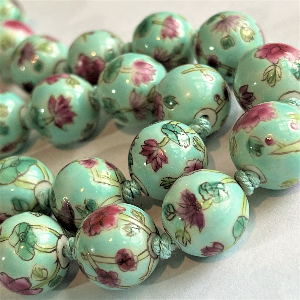 Floral Import Bead Necklace-Vintageonline-Vintage Online