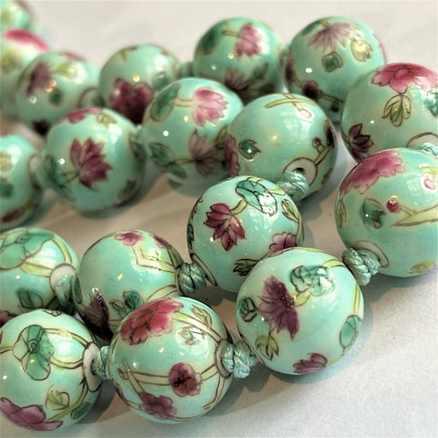 Floral Import Bead Necklace-Vintageonline-Vintage Online