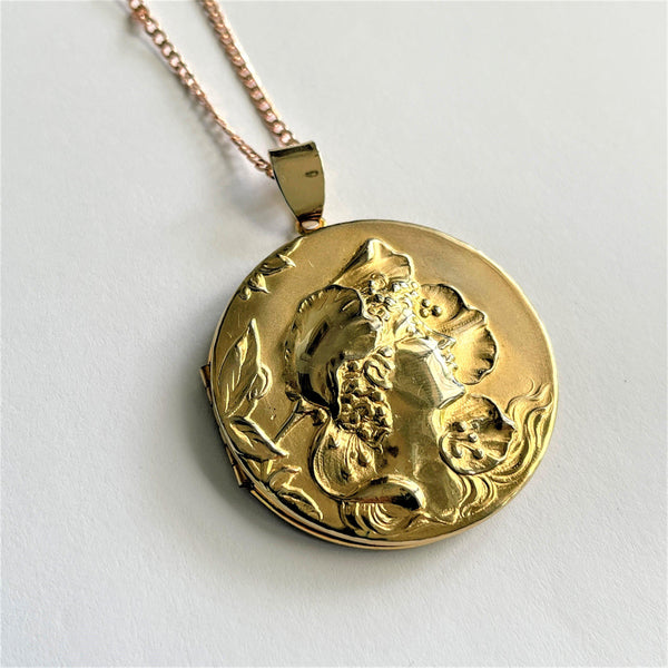 Lady Head Gold tone Locket & Chain-Vintageonline-Vintage Online