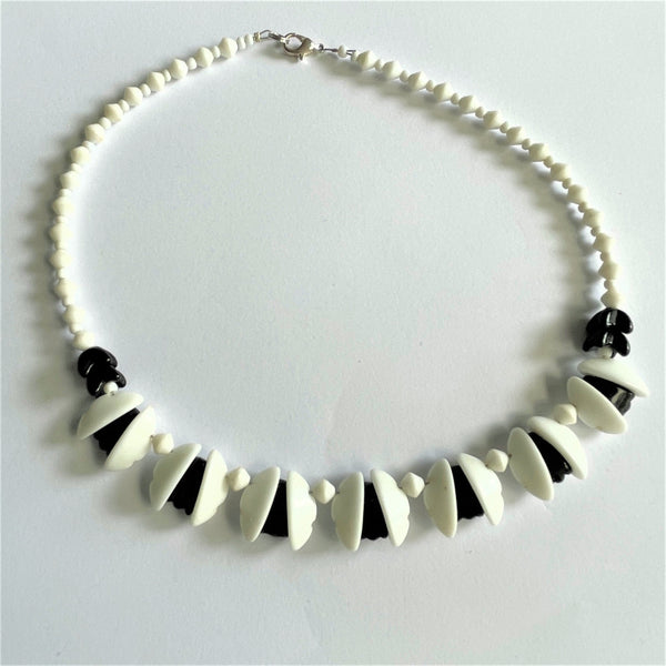 Mid Century Black & White Glass Bead Necklace-Vintageonline-Vintage Online