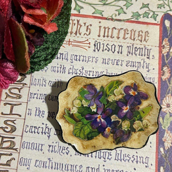 Pretty Violets Vintage Tray Brooch-Vintageonline-Vintage Online