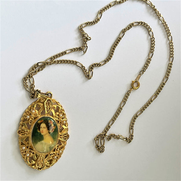 Renaissance Style Portrait Pendant-Vintageonline-Vintage Online