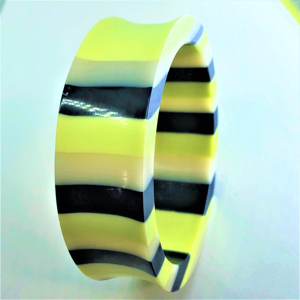 Retro look Acrylic Bangle-Vintageonline-Vintage Online