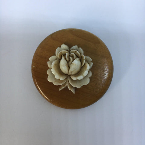 Vintage Floral Wooden Brooch-Vintage Online-Vintage Online