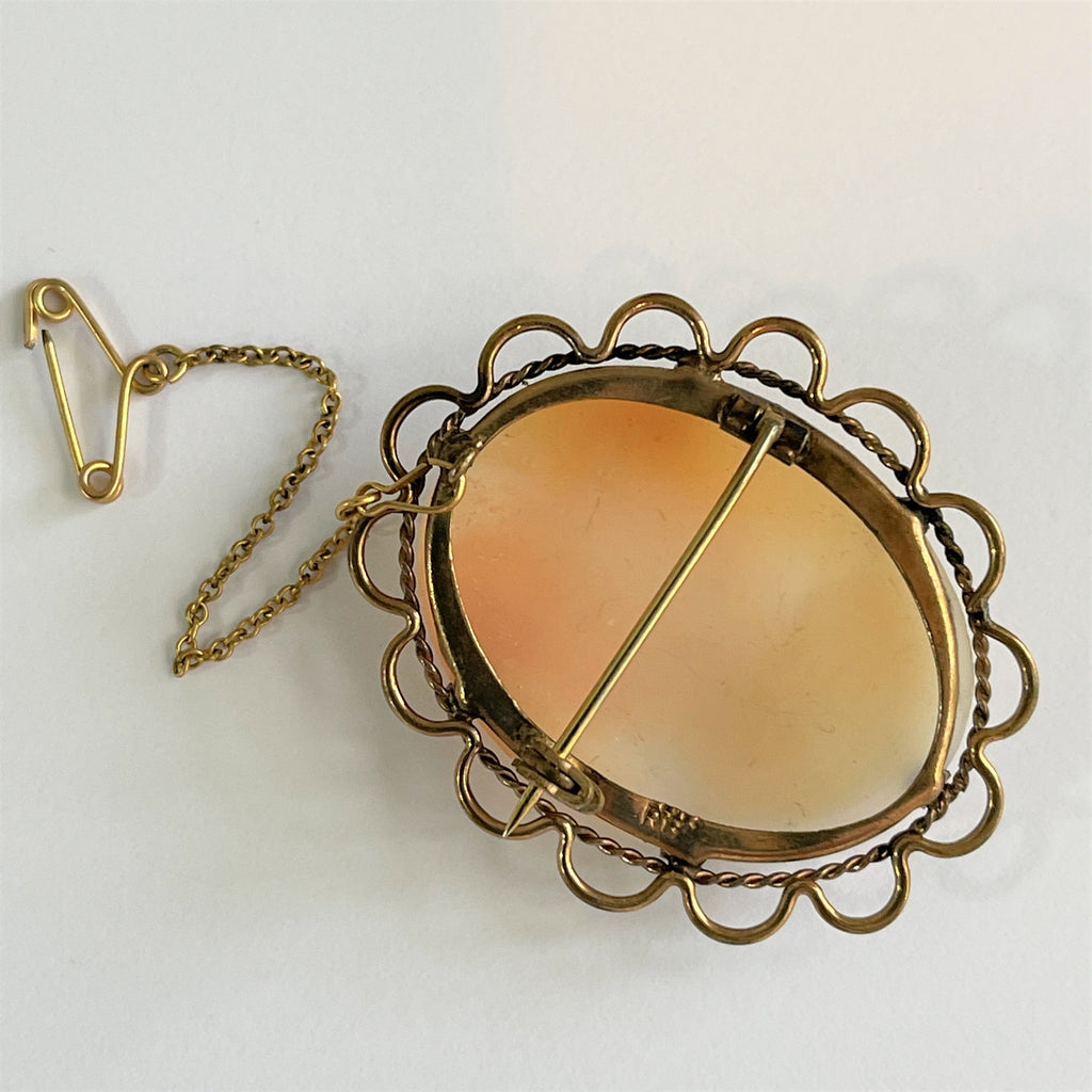Vintage shell cameo brooch top